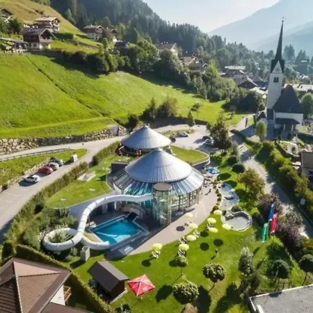 Sunlit Alpine Casa vacanze