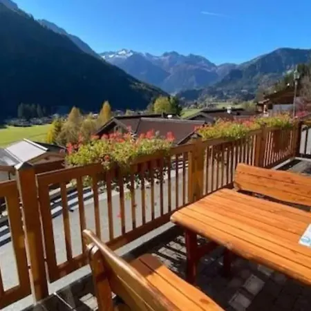 بيت للعطل Sunlit Alpine *